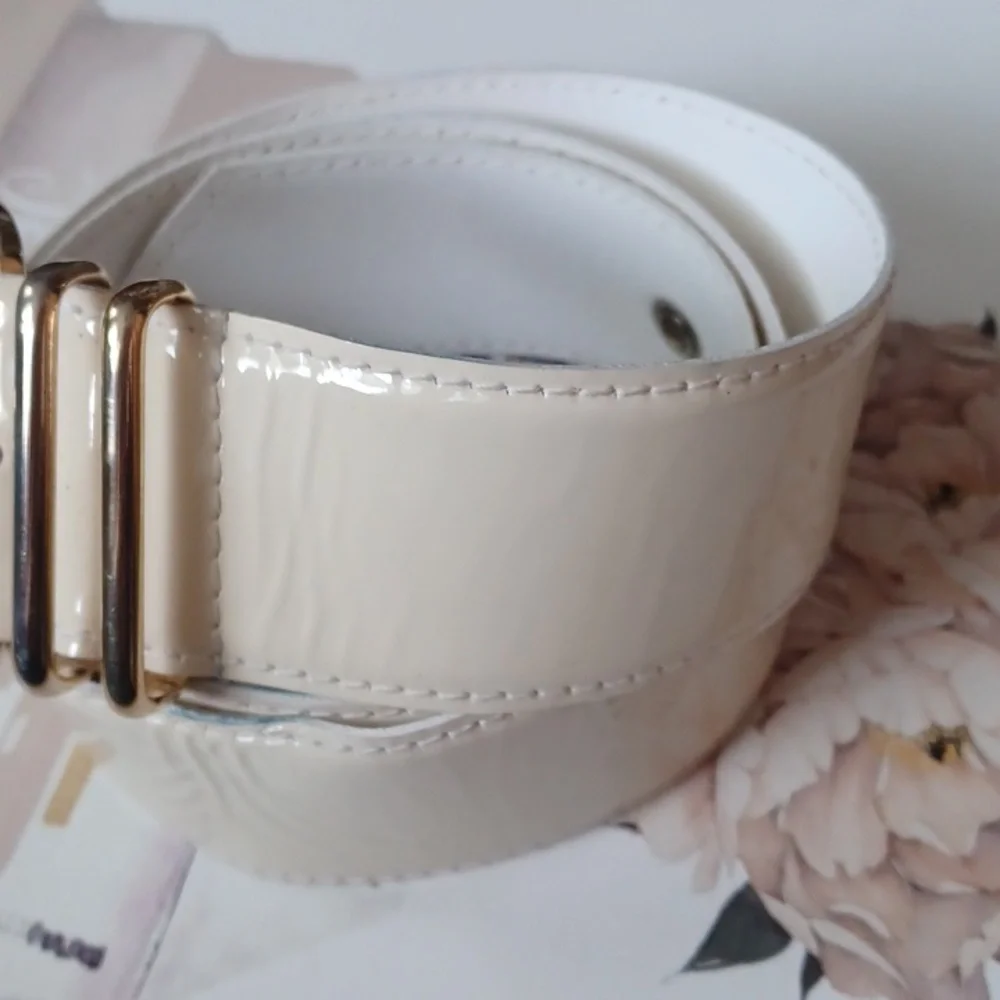 MaxMara belt